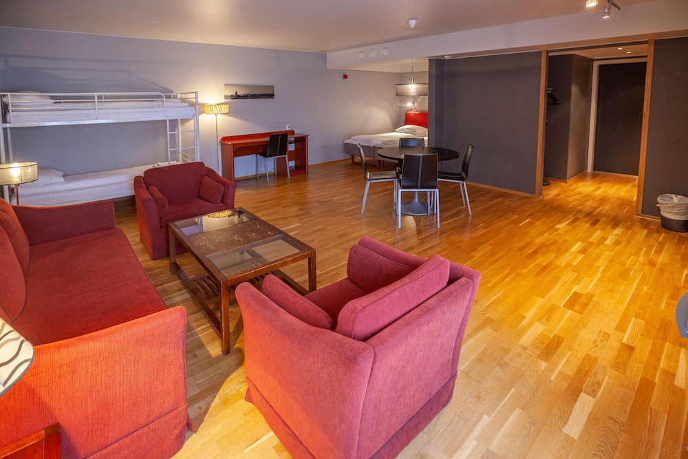 Family Apartment photo 3