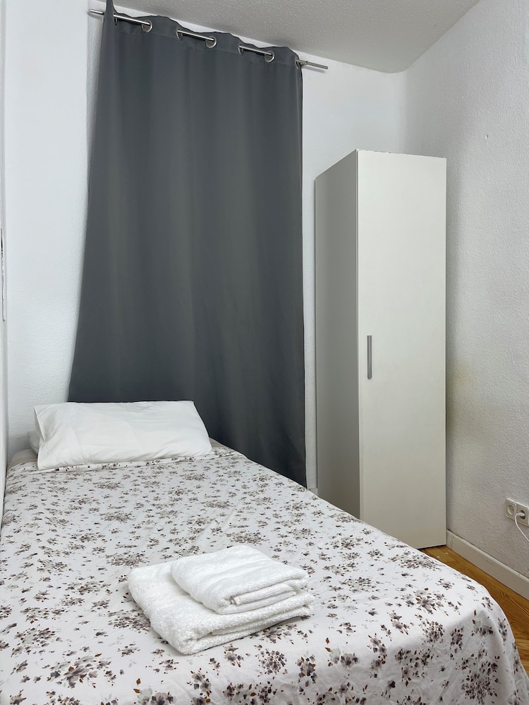 Basic Single Room