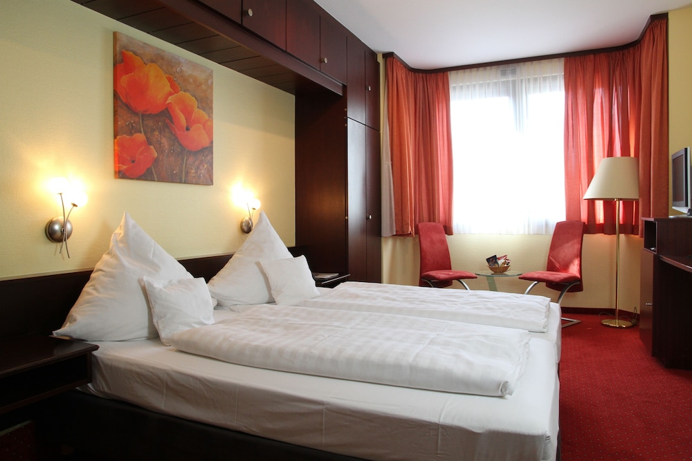 Double Room - Photo 6