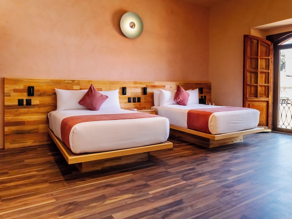 Superior Room, 2 Double Beds, Balcony, City View photo 2