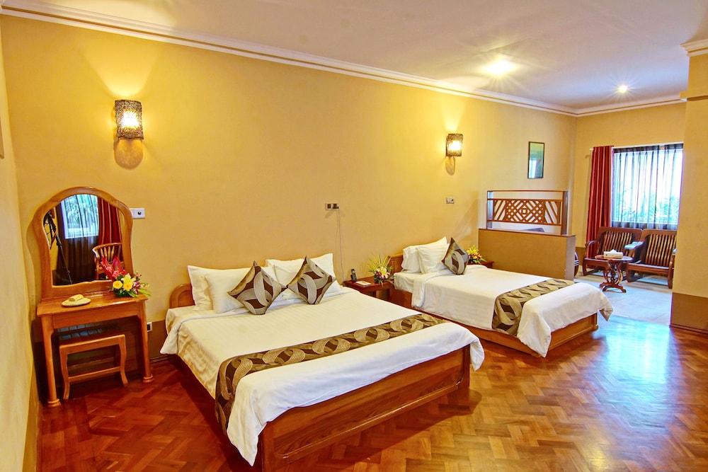Junior Triple Room