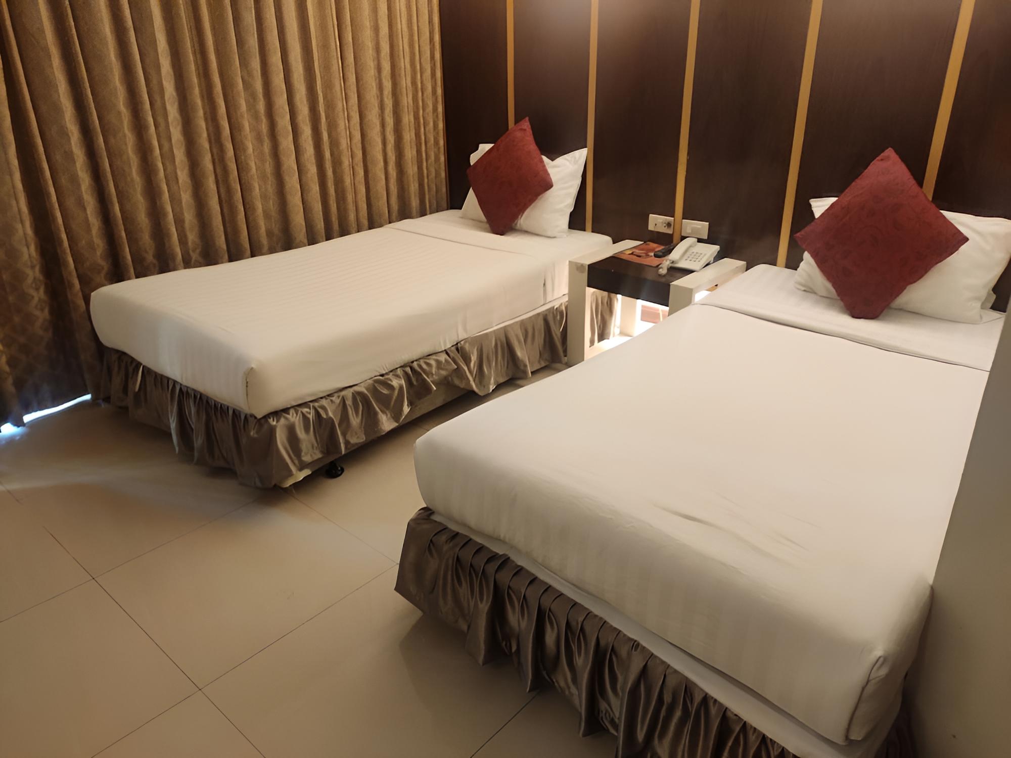 Deluxe Double or Twin Room photo 1