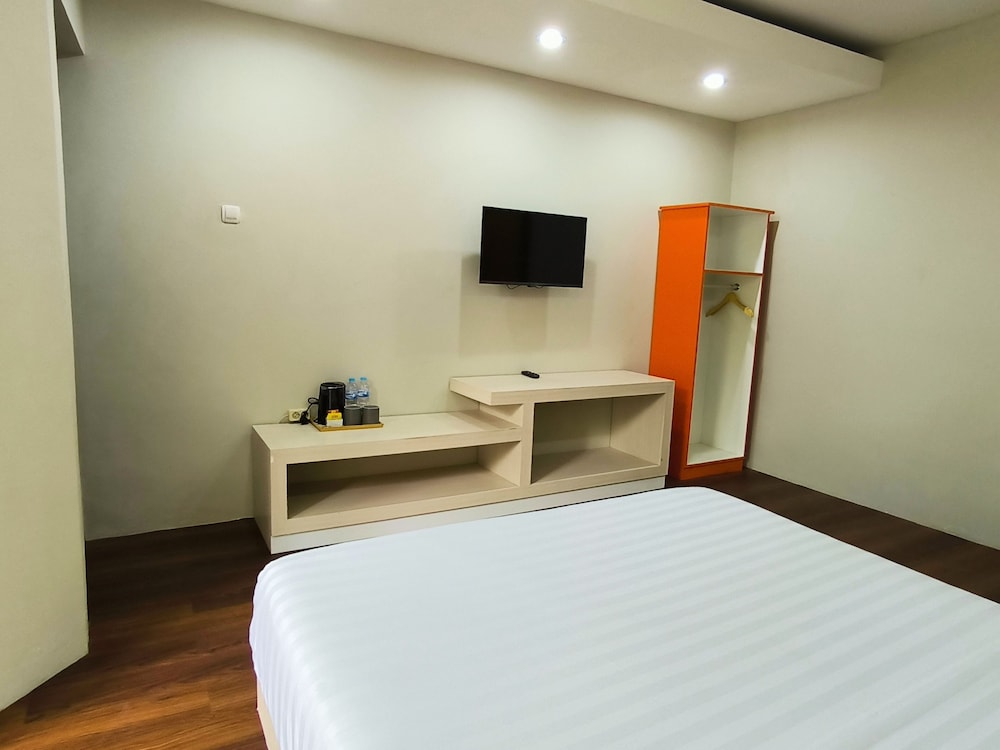 Deluxe Double Room - Photo 8
