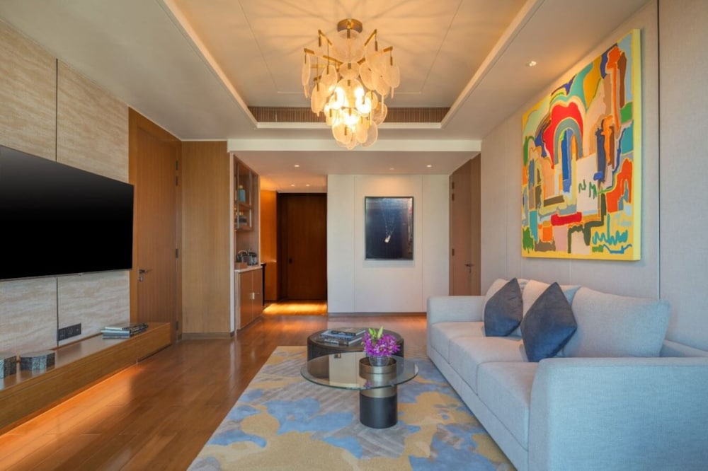 Premier Suite photo 2