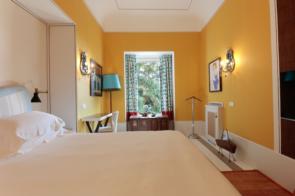 Superior Room, City View (Courtyard view) - Photo 5