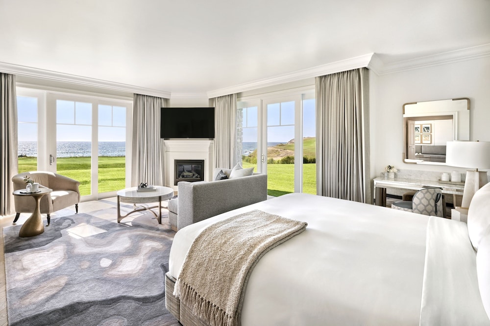 Luxury Fire Pit Suite, 1 Bedroom (Mobility/Hearing Access, Roll-in Shwr), Club Access - Photo 1