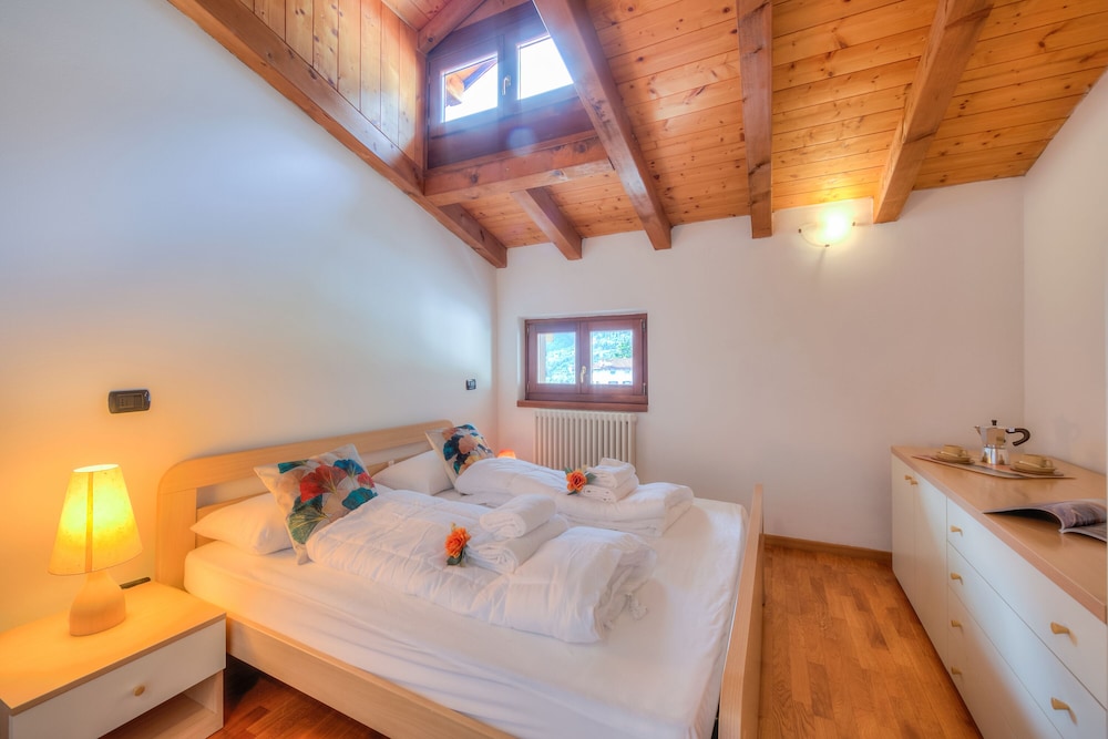 Family Apartment, Multiple Beds (Casa Buena Onda)