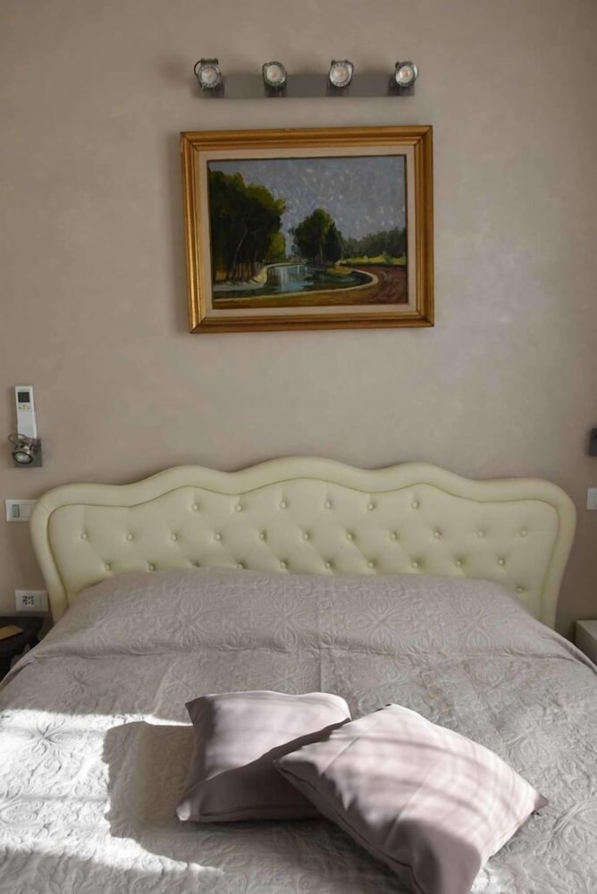 Apartment, 1 Bedroom, Annex Building photo 1