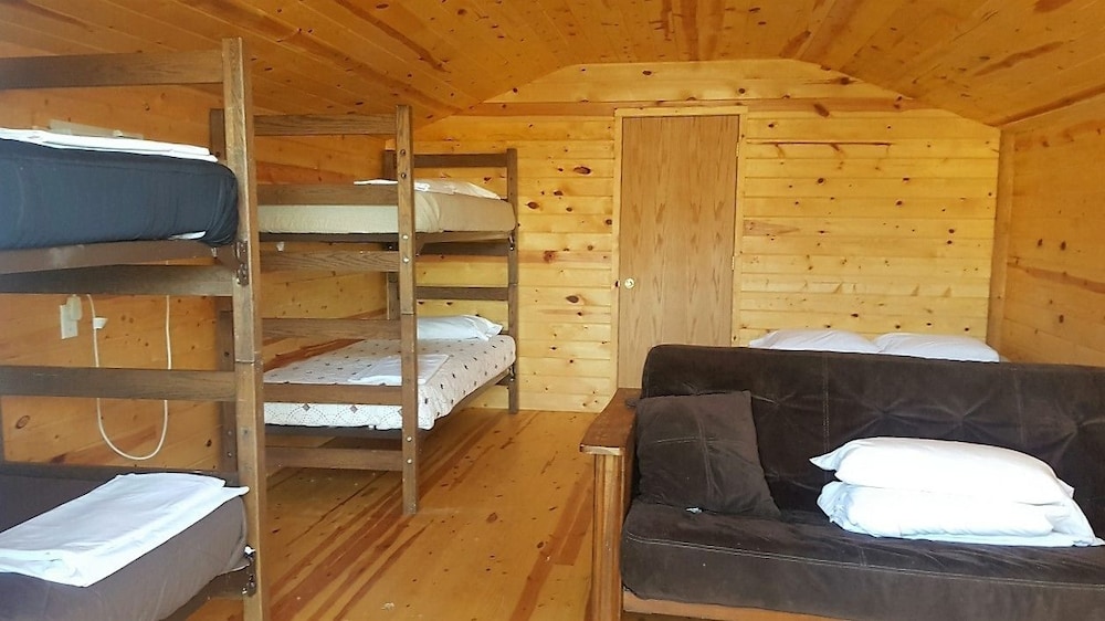 Cabin photo 1
