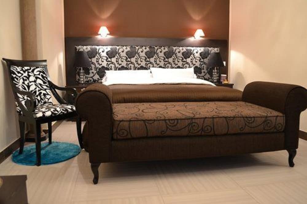 Standard Room photo 2