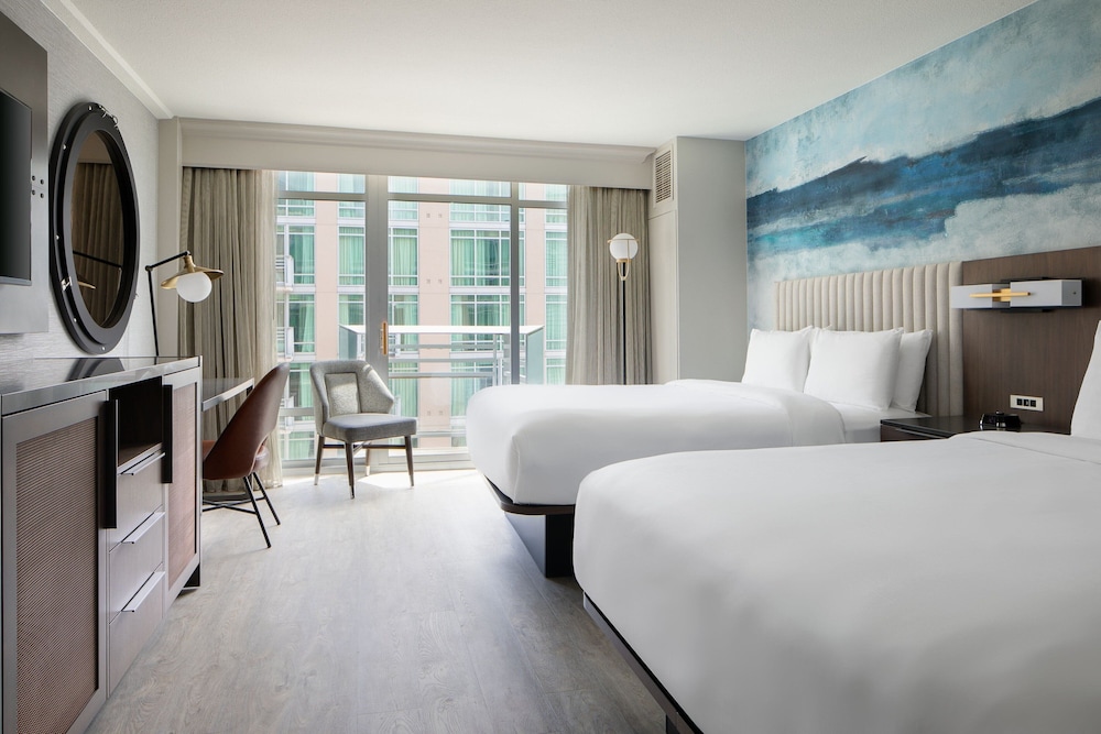 Room, 2 Queen Beds - Photo 1