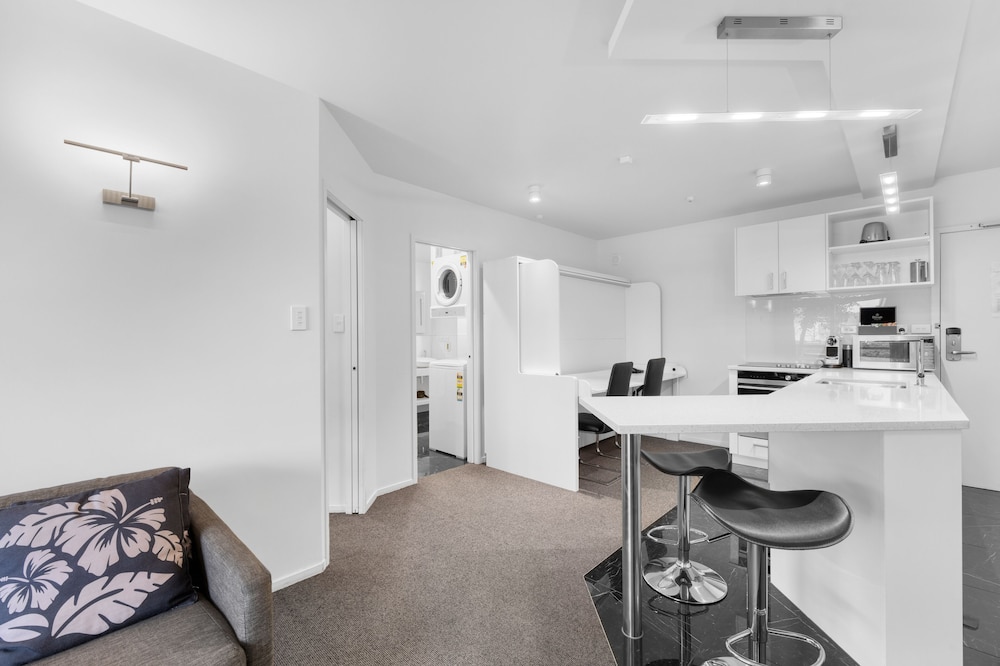 Riverfront Executive Suite photo 3