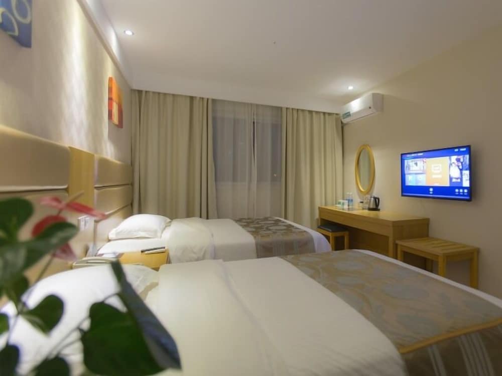 Twin Room - Photo 1