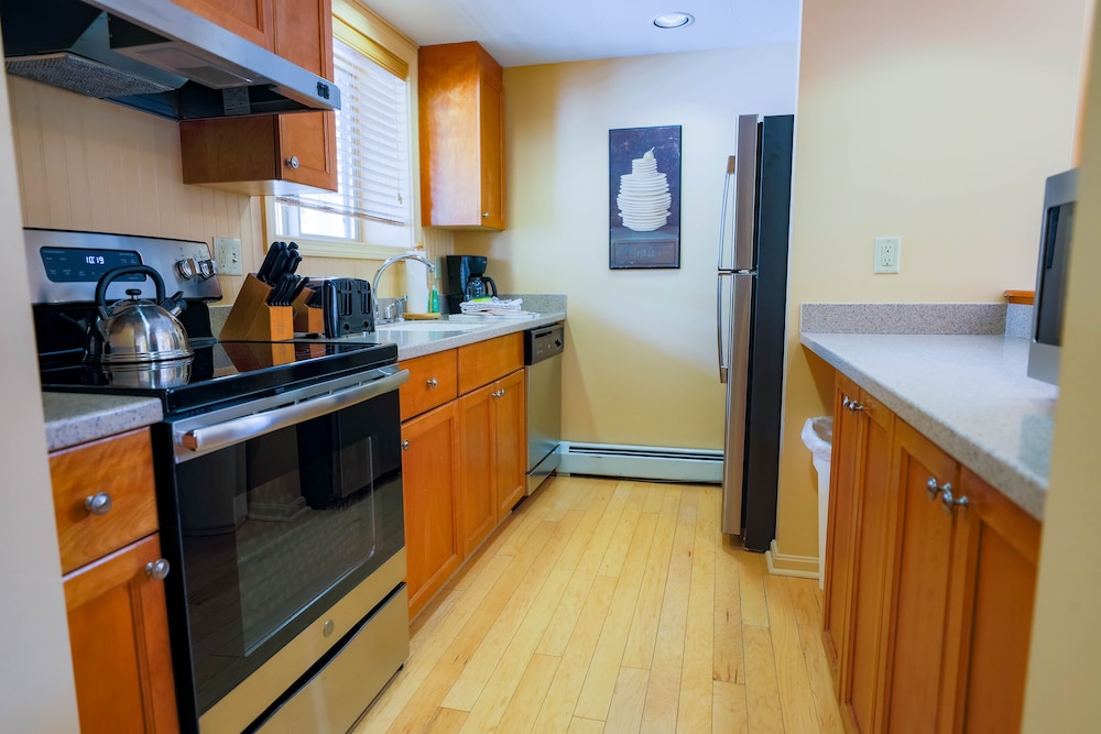 Standard Suite, 2 Bedrooms - Photo 5