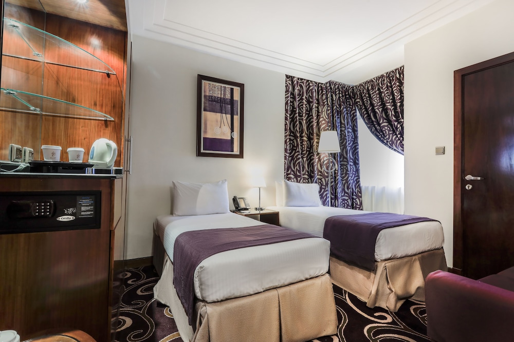 Twin Room - Photo 1