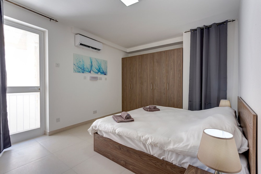 Apartment (1 Bedroom) photo 2