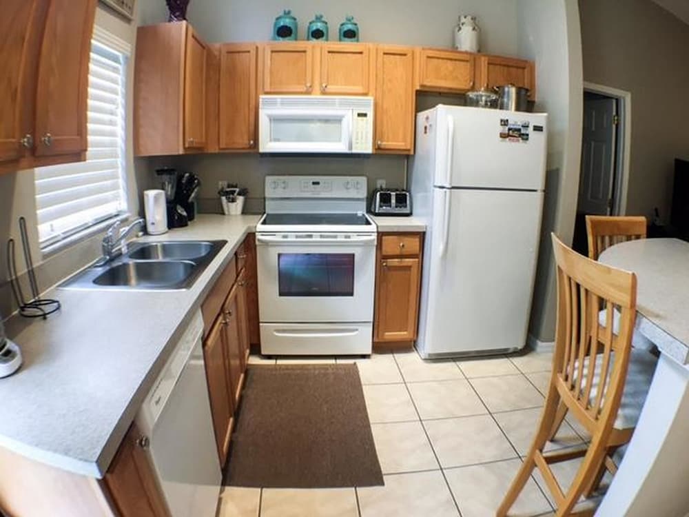 Apartment photo 3