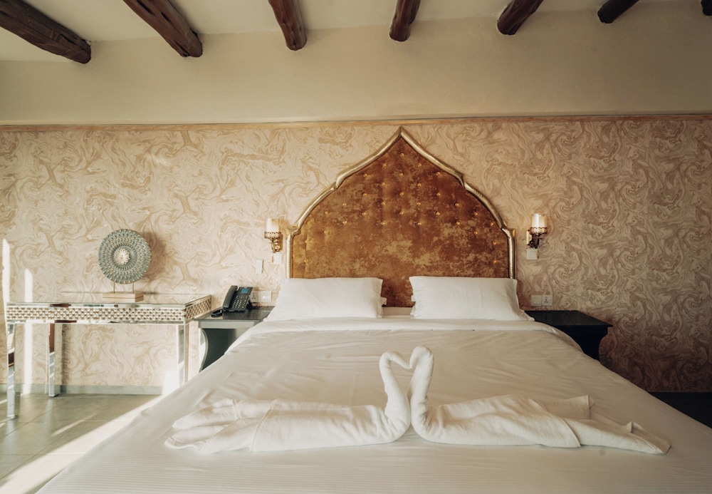 Superior Room, Mountain View