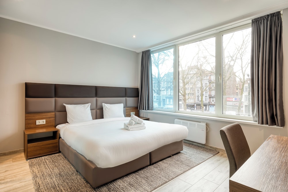 Basic Apartment, 2 Bedrooms, Balcony