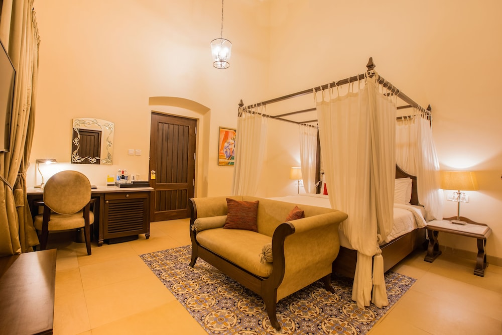 Room - Photo 1