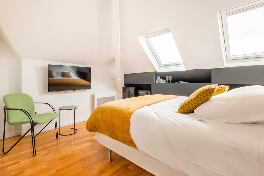Premium Double Room, Ensuite - Photo 34