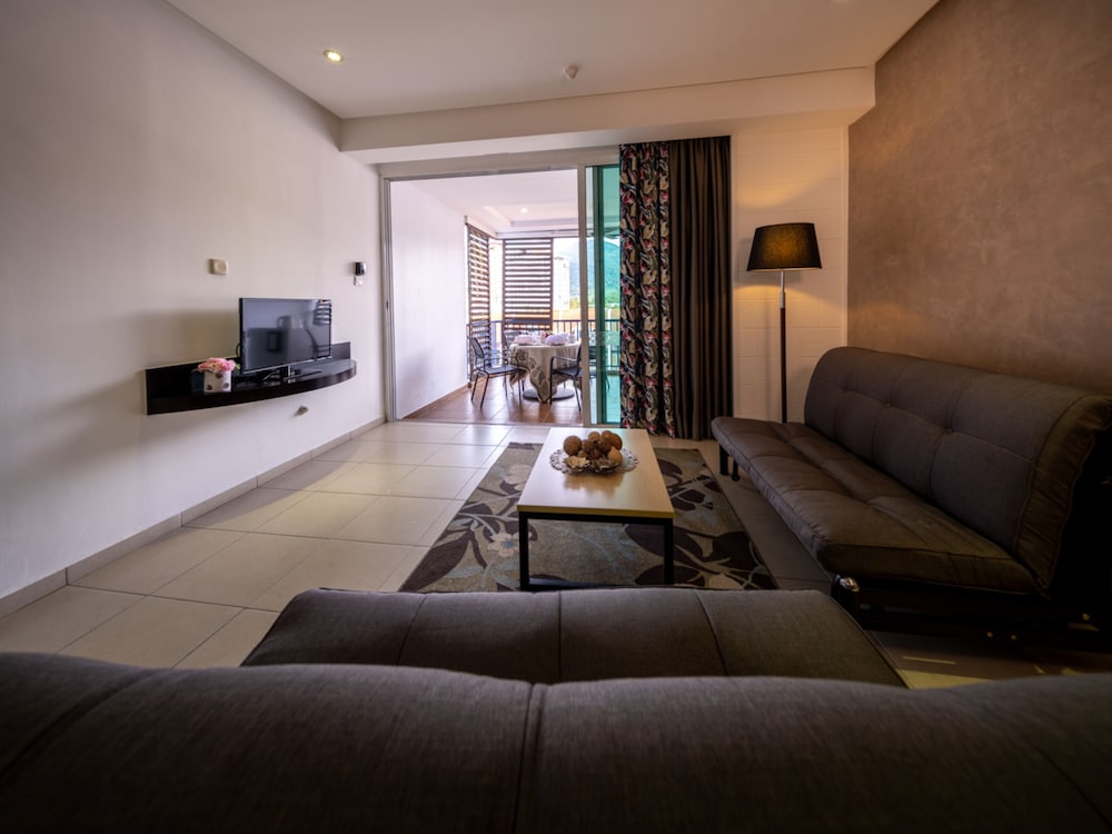 Family Studio Suite