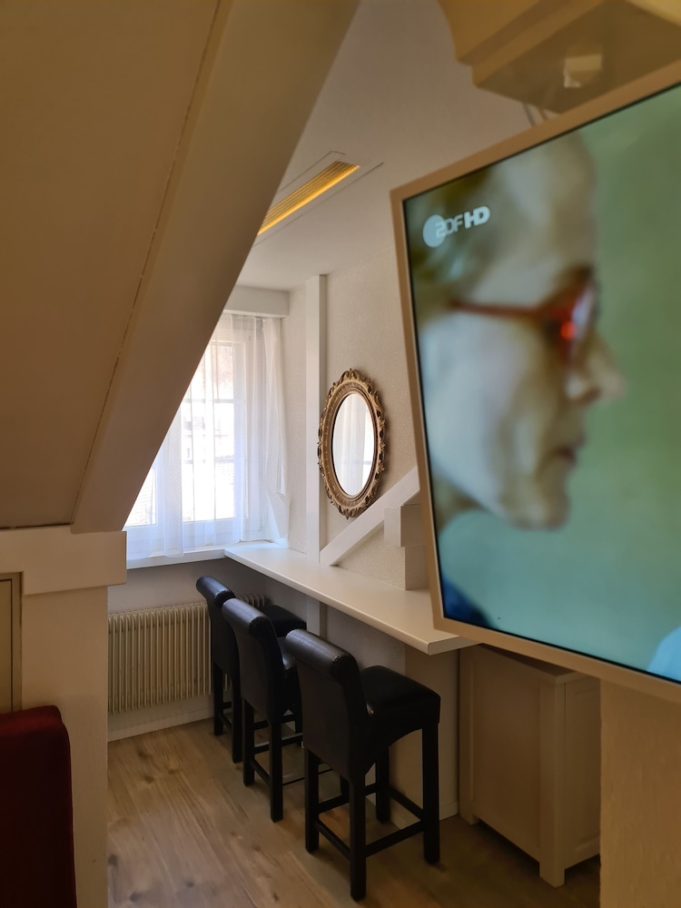 Standard Triple Room - Photo 28