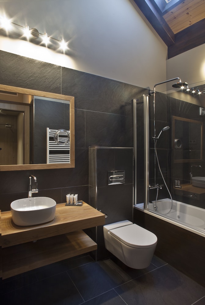 Superior Double Room, Hot Tub, Tower photo 3