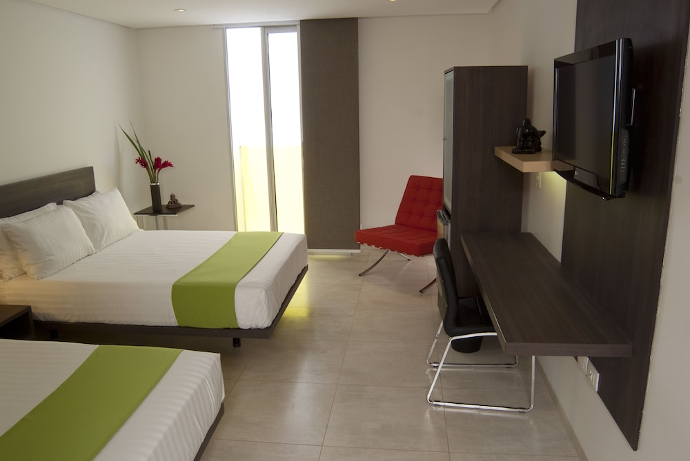 Junior Suite, 2 Double Beds photo 3