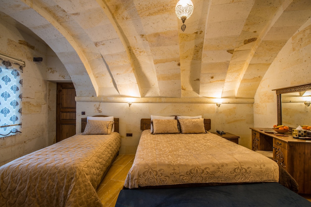 Exclusive Triple Room, Multiple Beds, Non Smoking, Garden View photo 1