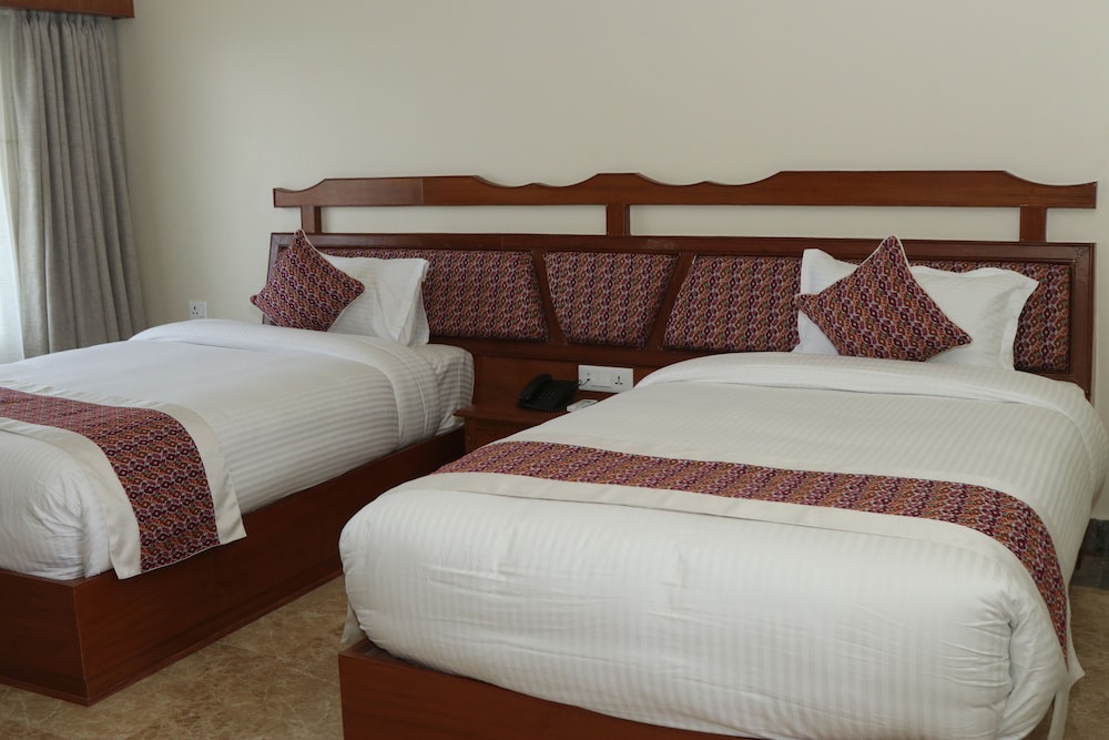 Deluxe Room - Photo 6