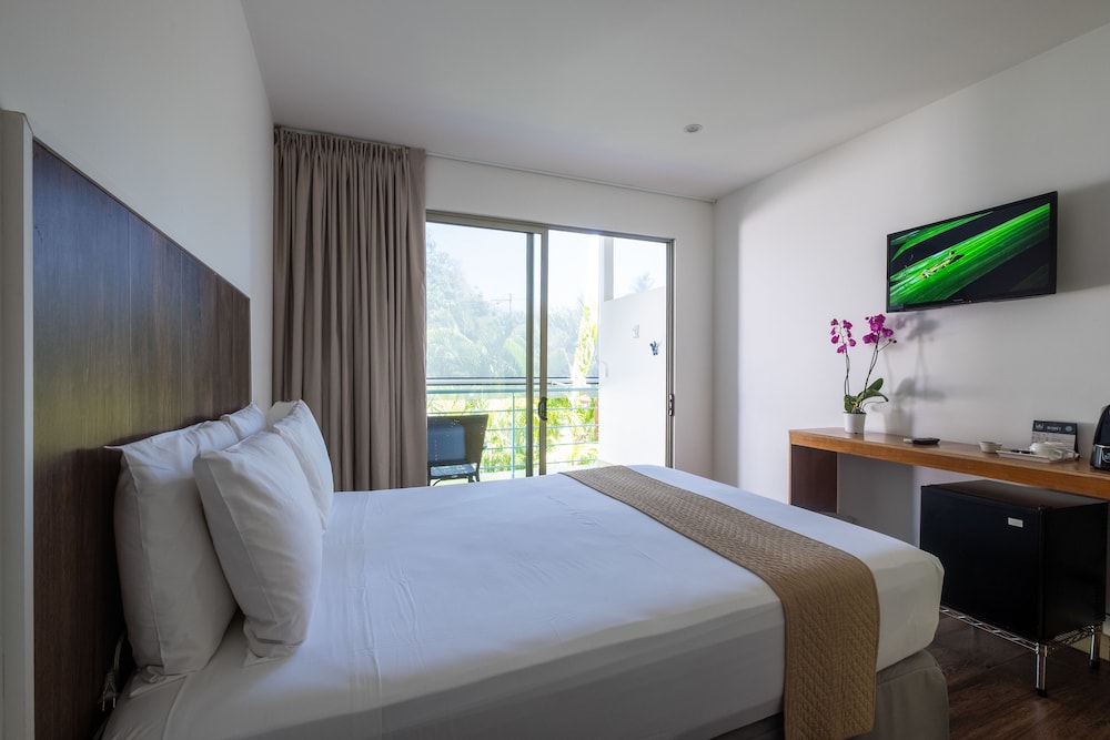 Superior Double Room, Private Bathroom, Garden View