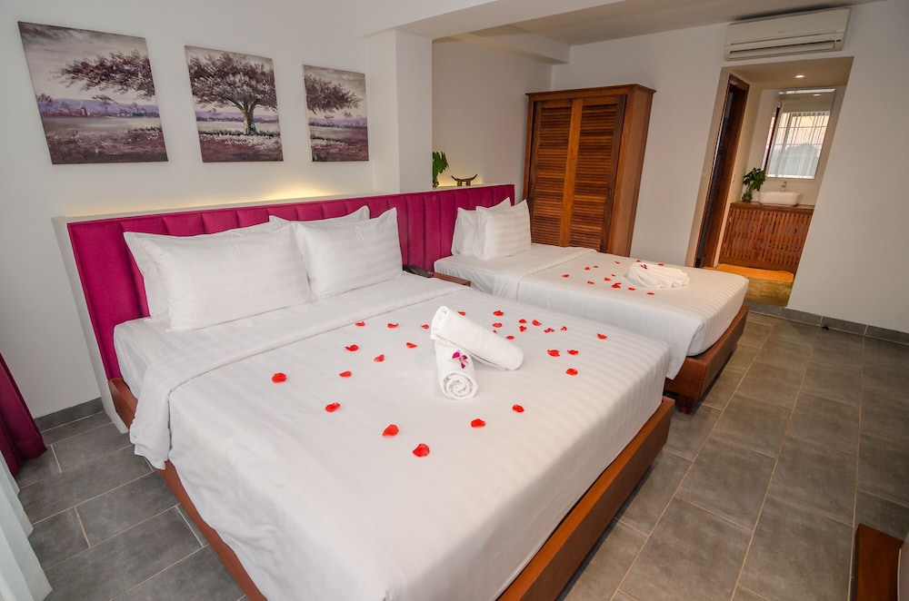 Deluxe Family Room with Free Airport Pick Up photo 3