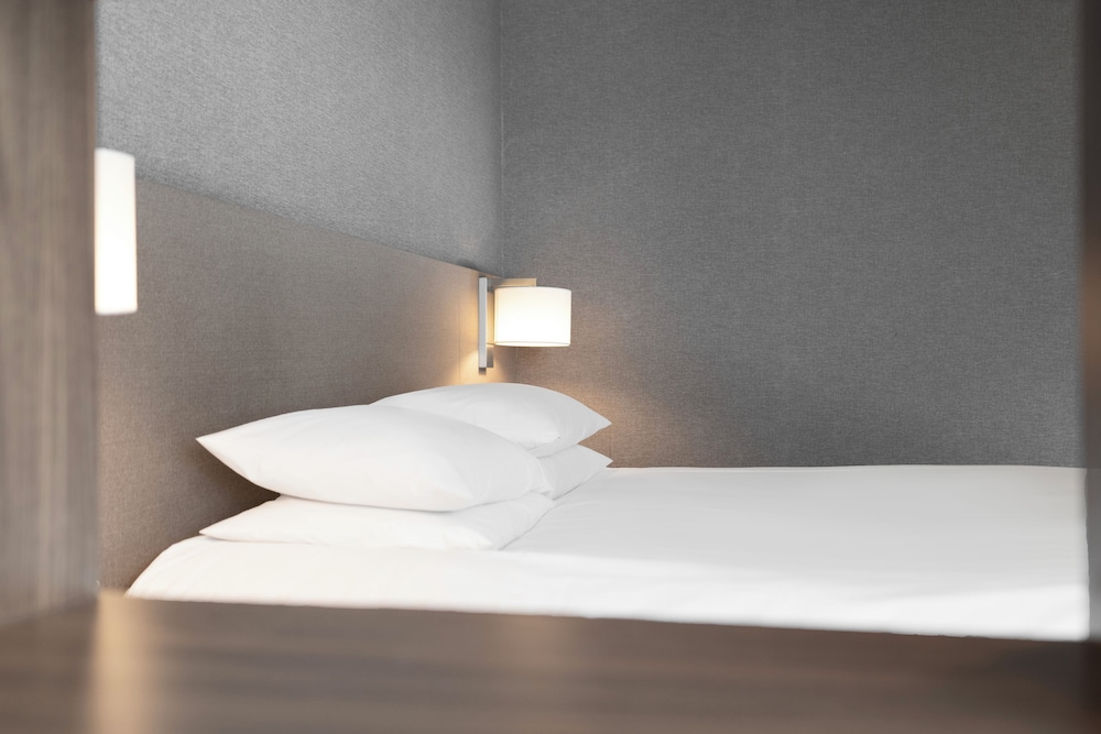 Deluxe Double Room, Harbor View photo 3