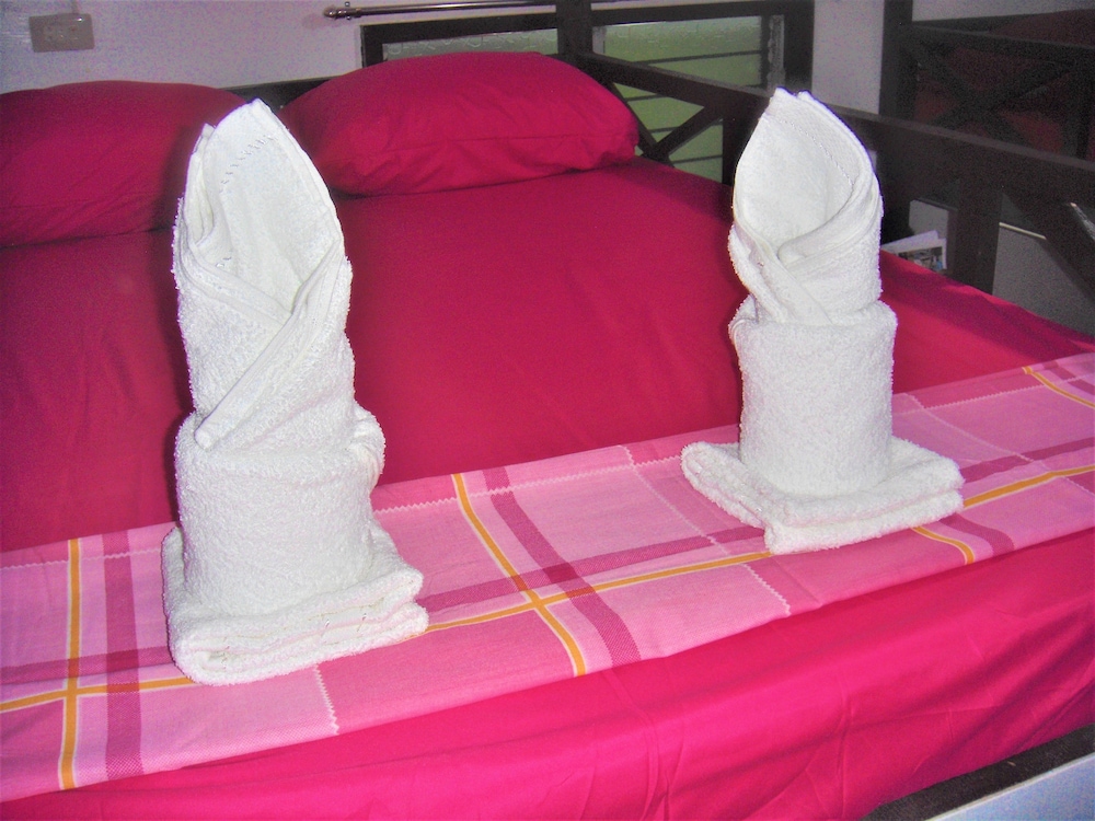 Basic Shared Dormitory, Mixed Dorm, Shared Bathroom photo 1