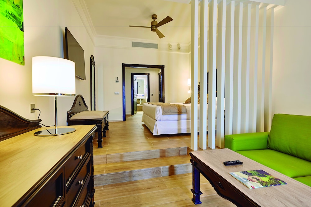 Junior Suite, Connecting Rooms (C) photo 2