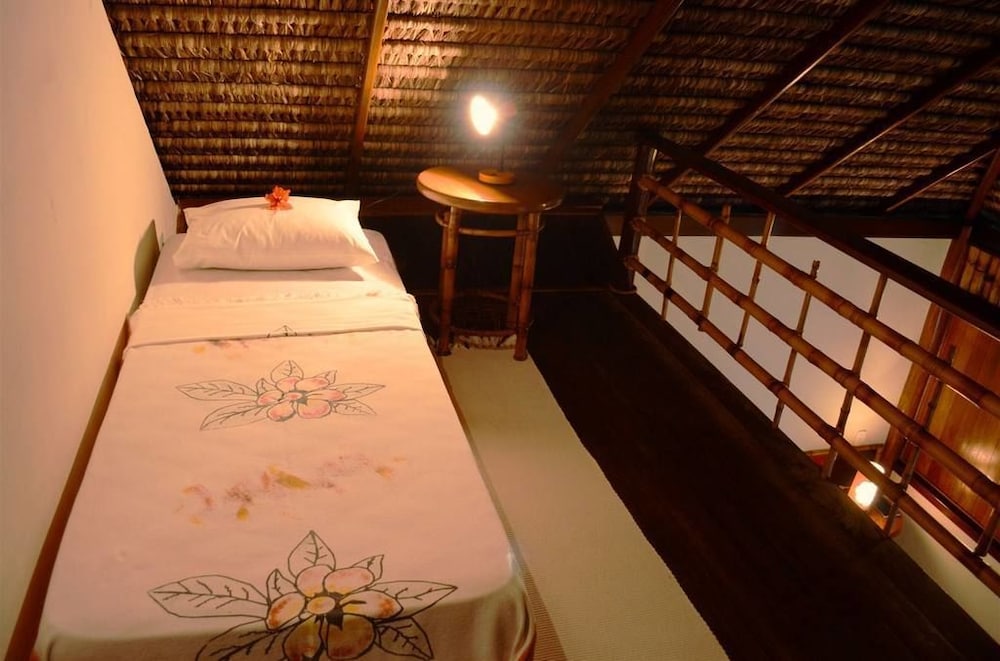 Bungalow (Triple) photo 1