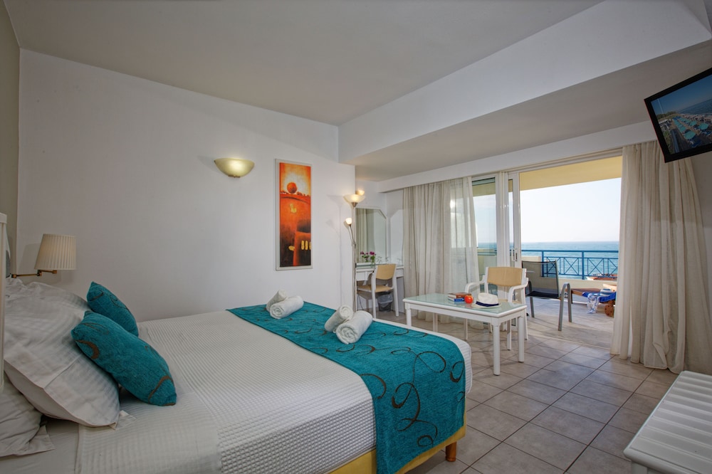 Suite, 1 Bedroom, Private Pool, Sea View photo 3