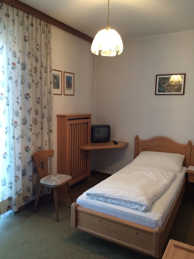 Comfort Single Room, 1 Bedroom, Balcony, Mountain View