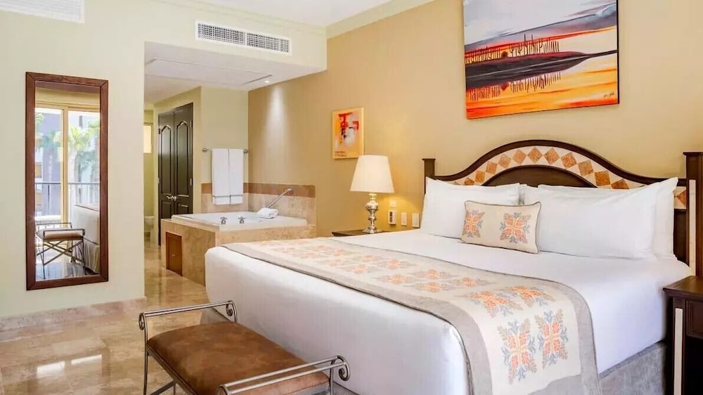 Deluxe Suite, Balcony, Ocean View