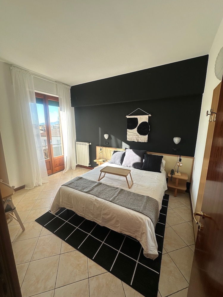 Classic Double or Twin Room, Balcony, Mountain View