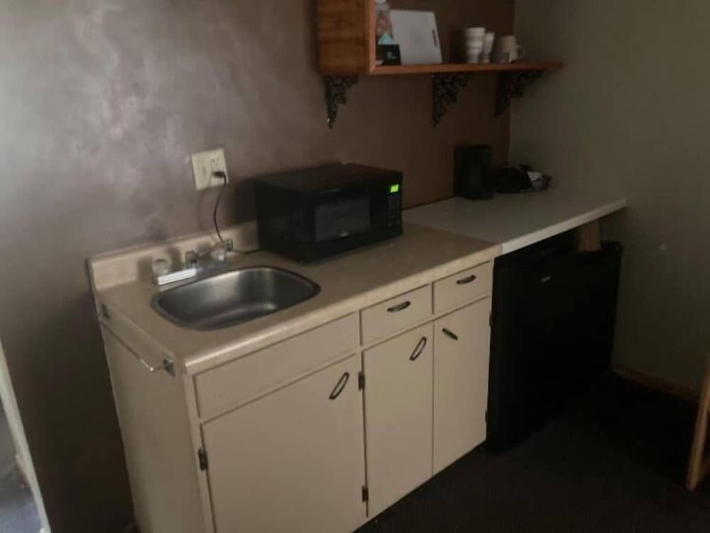 Basic Single Room photo 1