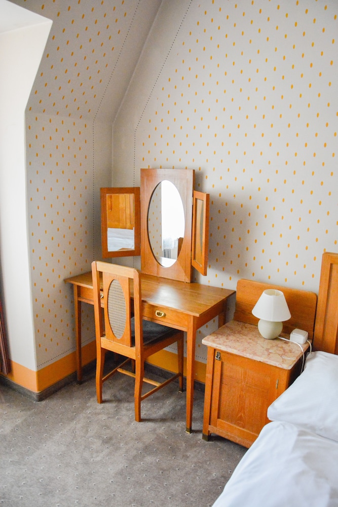 Room photo 2