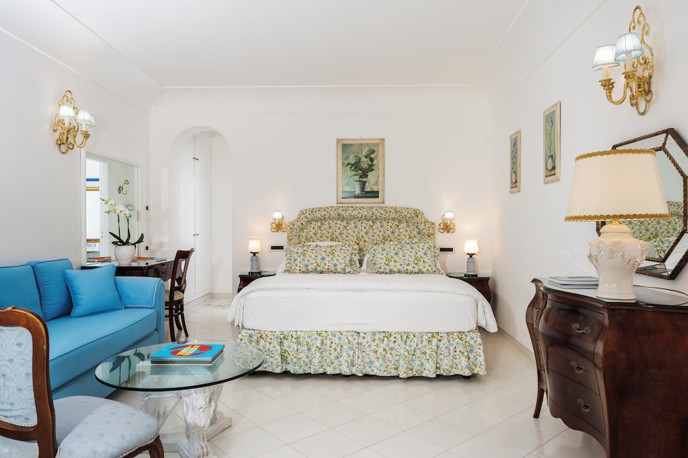 Classic Room with Patio and Garden View photo 3