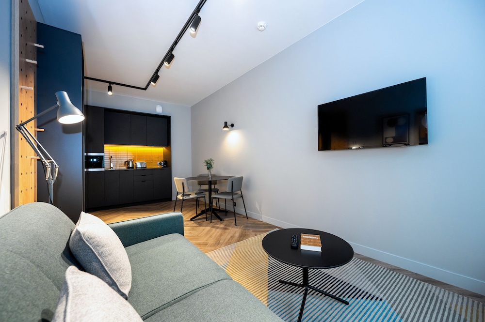 One Bedroom Apartment - Photo 14