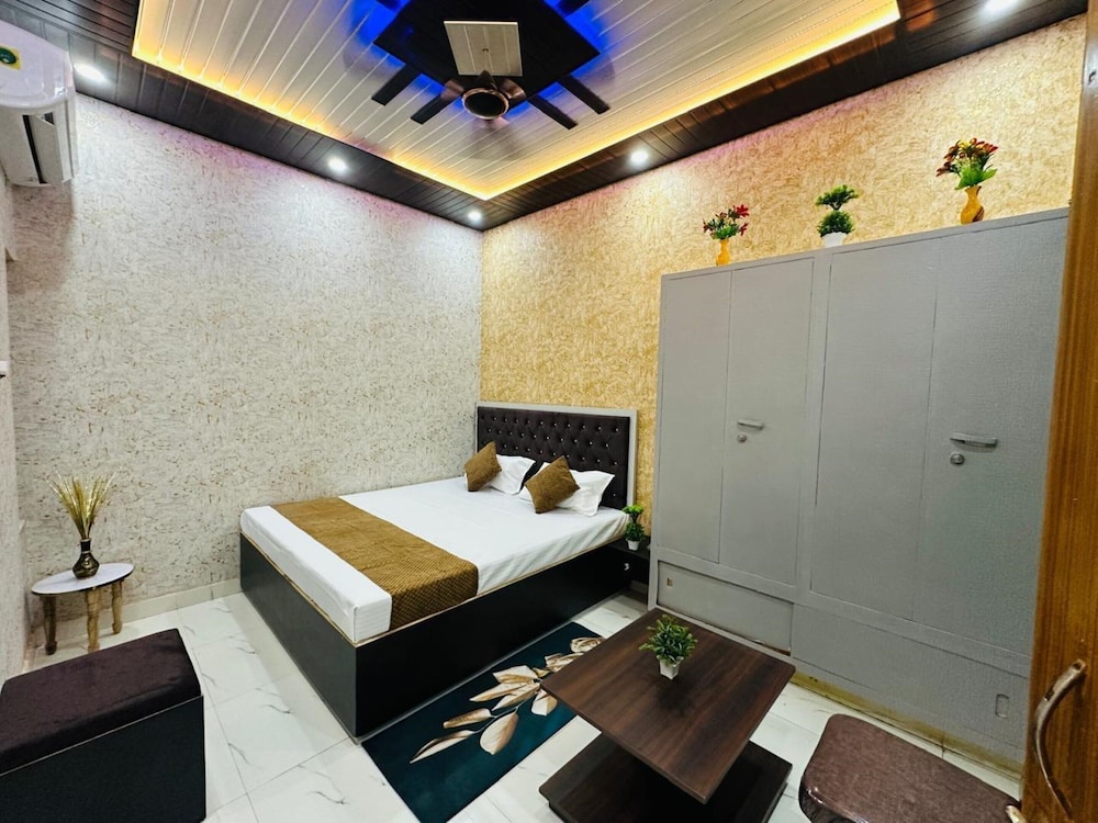 Basic Quadruple Room, 4 Bedrooms, City View