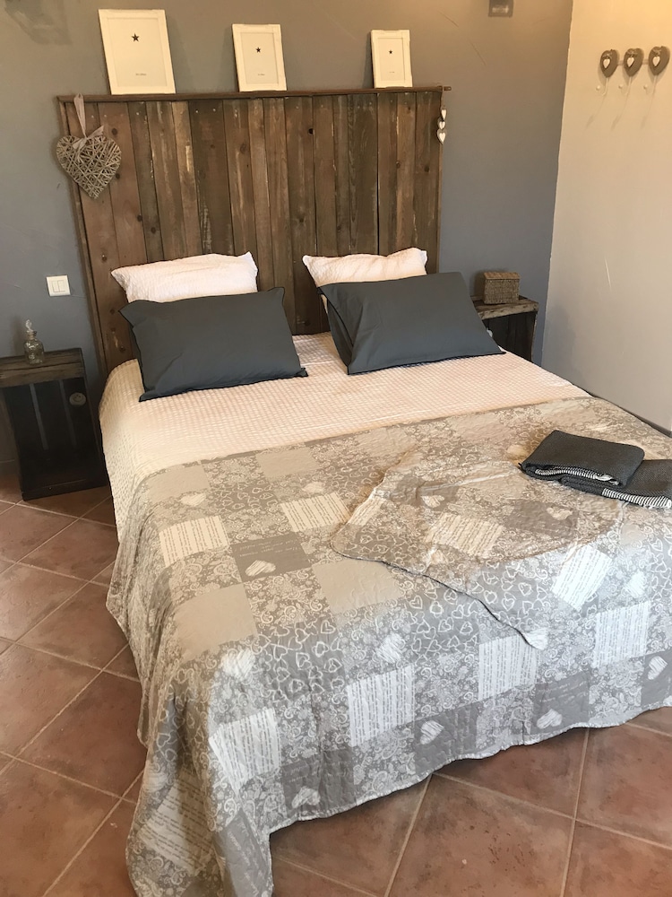 Double Room (Le Luberon)