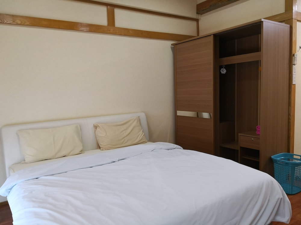 Deluxe Room (Building A) photo 1