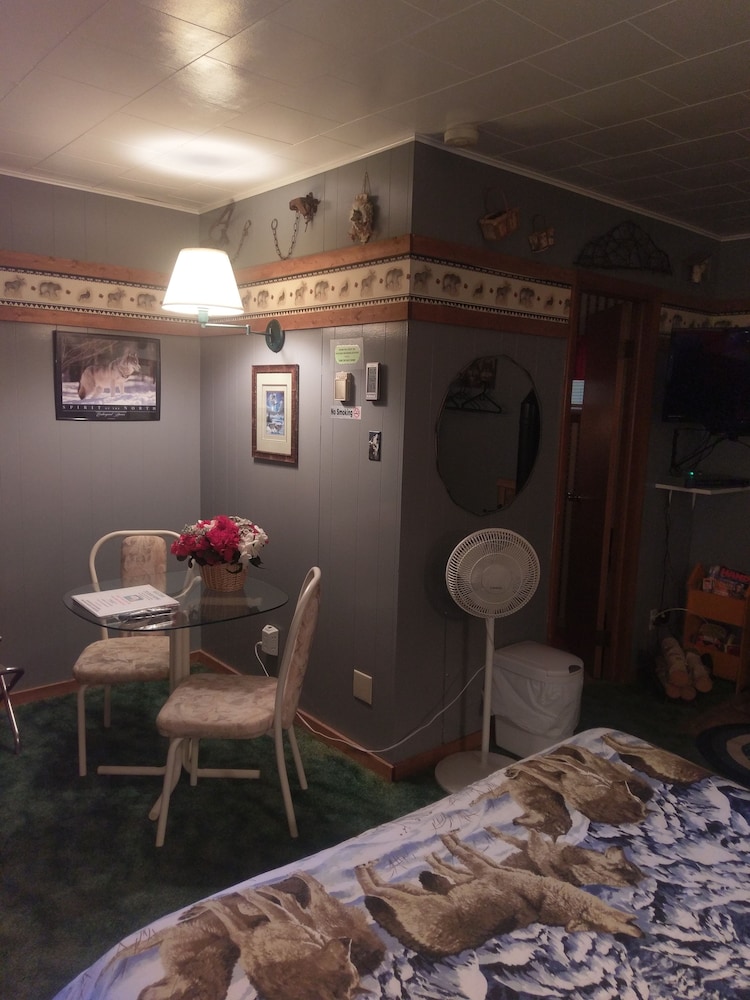 Standard Room, 1 Queen Bed photo 1