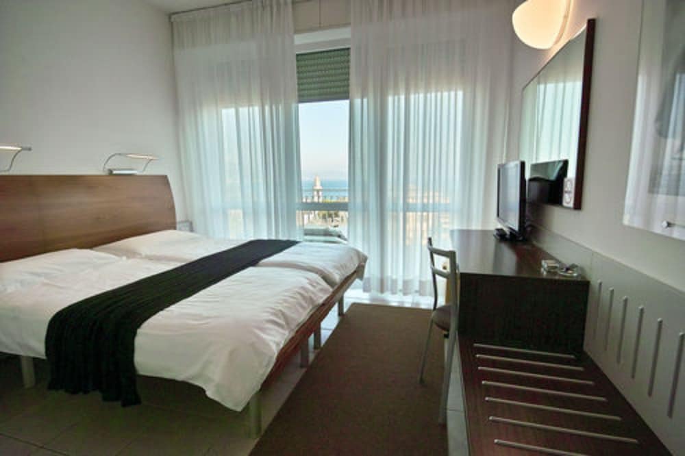 Superior Double Room, Terrace, Sea View (frontal)